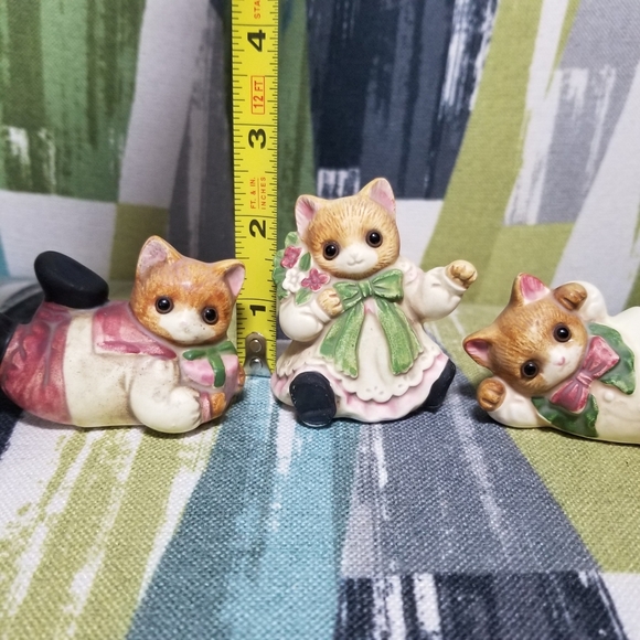 Vtg 3 Kitten Figurines Whimsical Naughty And Sweet Ceramic Porcelain Cats Japan - Picture 2 of 14